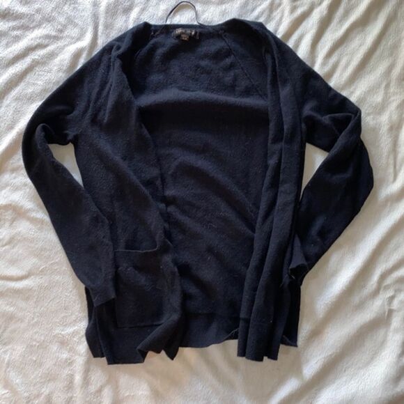 Love Tree sweater - Picture 2 of 5